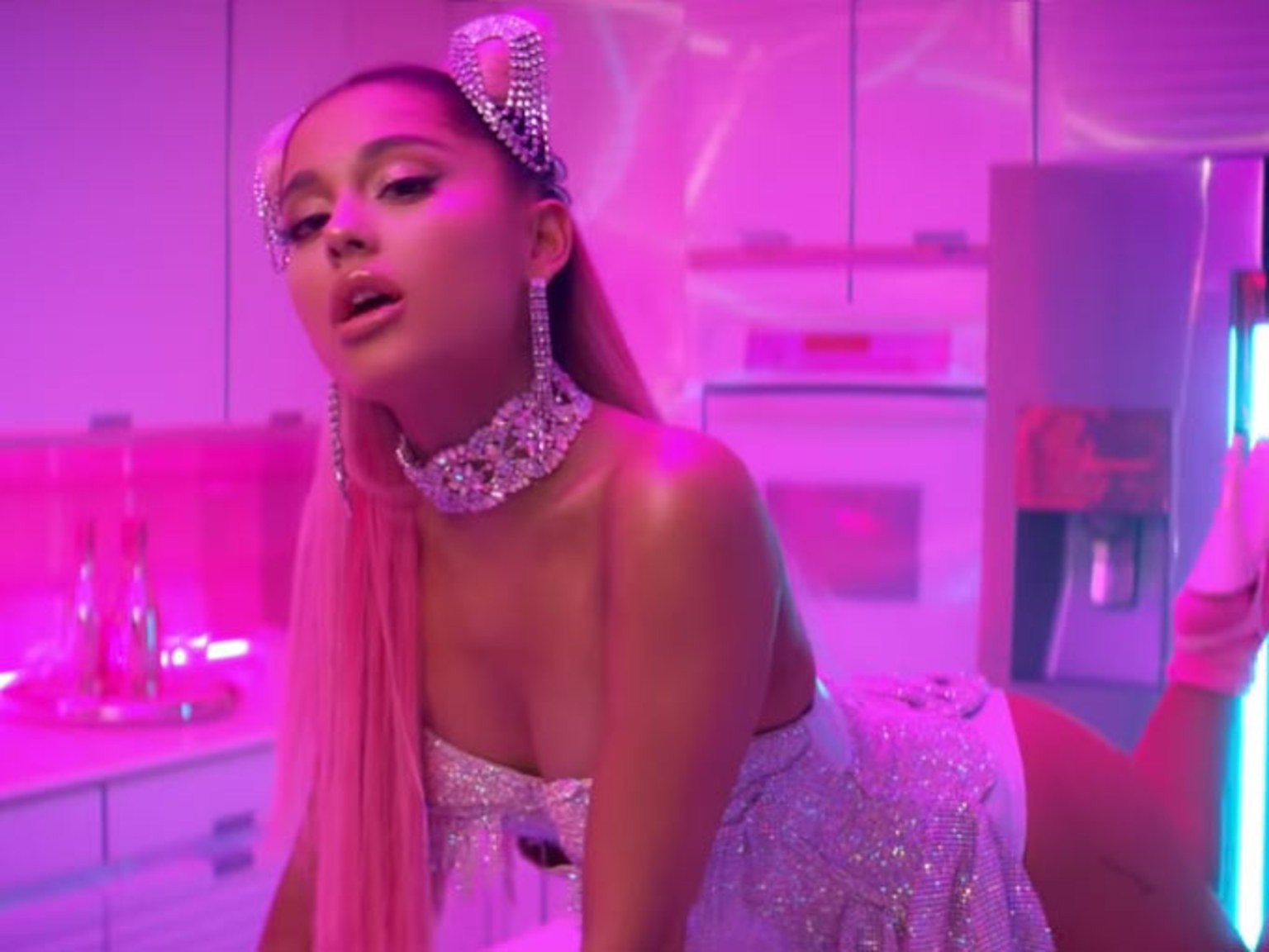 Pink Ariana Grande Porn - Ariana Grande Sues Fashion Retailer For $14.7 Million Over \